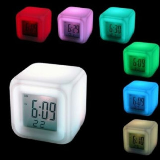 Годинник із будильником і термометром. Годинник нічник Хамелеон  Цифровий світлодіодний годинник Куб - Інтернет-магазин спільних покупок ToGether