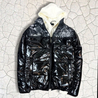 Куртка зимняя черного цвета с розами лаковая 7-377 - Інтернет-магазин спільних покупок ToGether