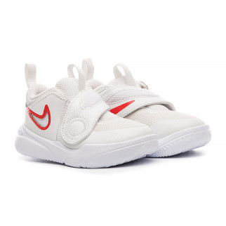 Дитячі Кросівки Nike TEAM HUSTLE D 11 (TD) Білий 27 (7dDV8995-102 27) - Інтернет-магазин спільних покупок ToGether