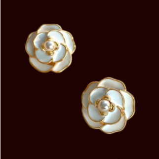Сережки Liresmina Jewelry сережки-гвоздики/пусети біла Троянда з перлинкою 1.3 см золотисті - Інтернет-магазин спільних покупок ToGether