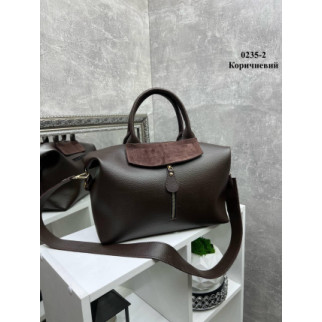 Об'ємна жіноча сумка коричневого кольору на блискавці зі знімним широким плечовим ременем без логотипу - Інтернет-магазин спільних покупок ToGether