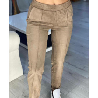 Стильні жіночі замшеві штани зі стрілками штани з кишенями із замші на резинці колір капучино 48/50 - Інтернет-магазин спільних покупок ToGether