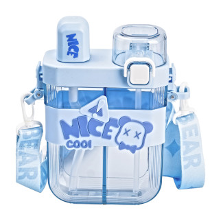 Пляшечка для води з трубочкою дитяча для хлопчика 620 (мл) багаторазова з ремінцем Синя - Інтернет-магазин спільних покупок ToGether