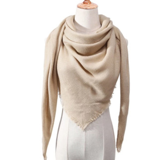 Жіночий трикутний хустку на плечі бежевий - Інтернет-магазин спільних покупок ToGether