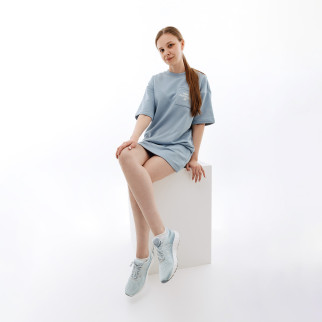 Жіноче Сукня New Balance Essentials Stacked Logo Блакитний M (7dWD31501LAY M) - Інтернет-магазин спільних покупок ToGether