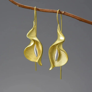 Модні творчі довгі сережки ручної роботи 3D квітка Квіти Калли 5 см золотисті - Інтернет-магазин спільних покупок ToGether