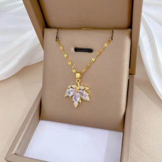 Ланцюжок з кулоном золотистий Liresmina Jewelry Київський клен з білим фіанітом 2.4 см - Інтернет-магазин спільних покупок ToGether