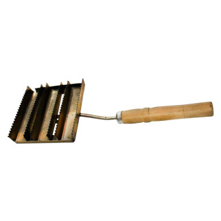 Чусало металеве для ВРХ з дерев'яною ручкою - Інтернет-магазин спільних покупок ToGether