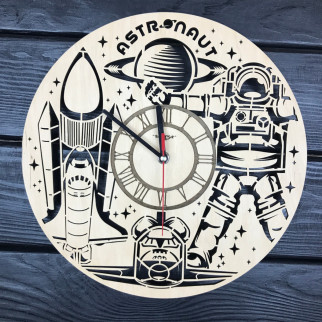 Безшумний дерев'яний годинник на стіну «Космонавт» - Інтернет-магазин спільних покупок ToGether